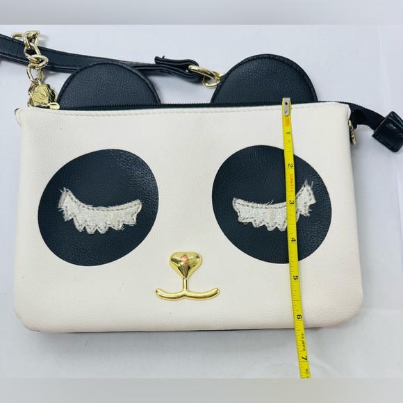 Betsey Johnson Panda Face Crossbody Wristlet Black White Gold - Picture 15 of 16